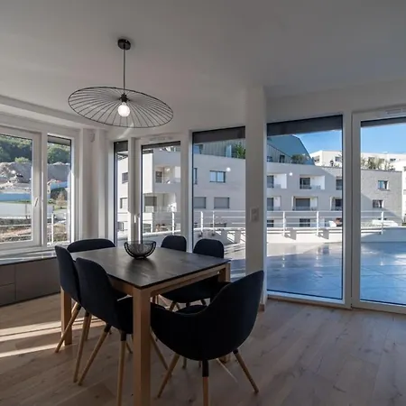 L'estrade Apartment